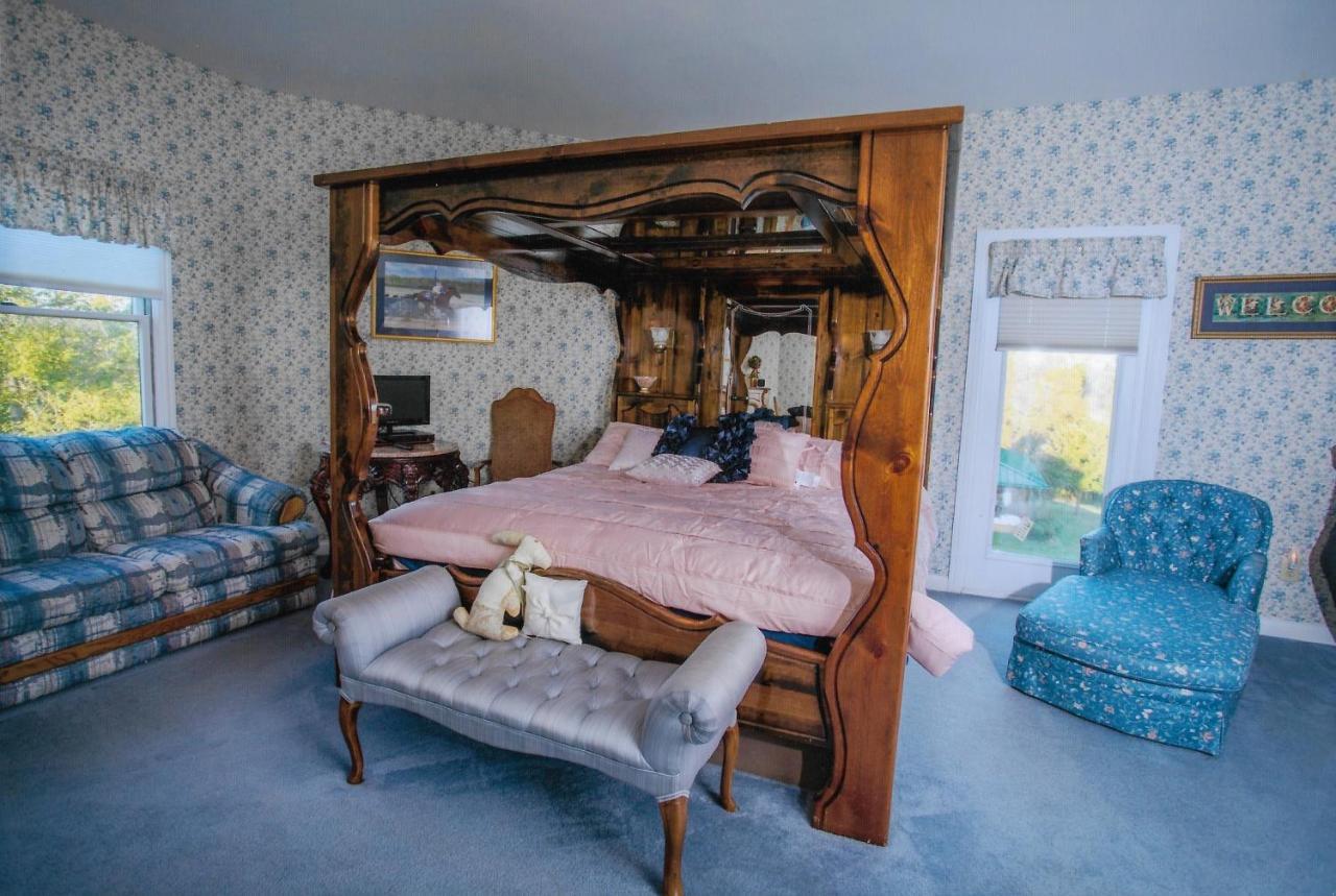 Rabbit Creek Bed & Breakfast Versailles Dış mekan fotoğraf